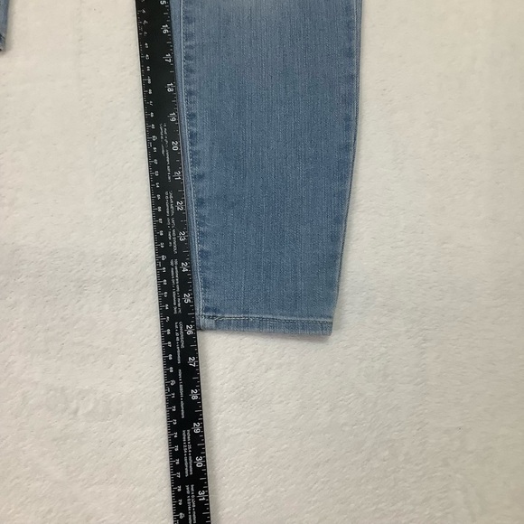NWT Signature By Levi Strauss Mid-Rise Skinny Jeans Sz 12S Medium Blue Wash - Picture 7 of 9